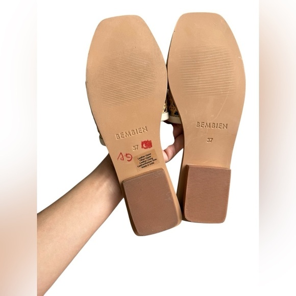 NWOT Bembien Cream Rattan Pia Slide Size US 7 - Picture 9 of 10